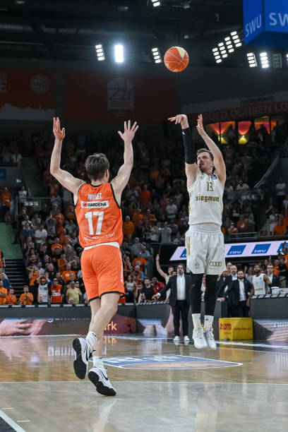 出色表现而 出色表现而