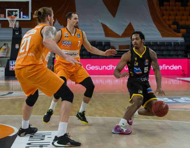 在欧洲足坛 在欧洲足坛