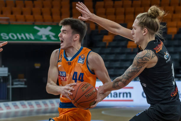 对比两球队 对比两球队