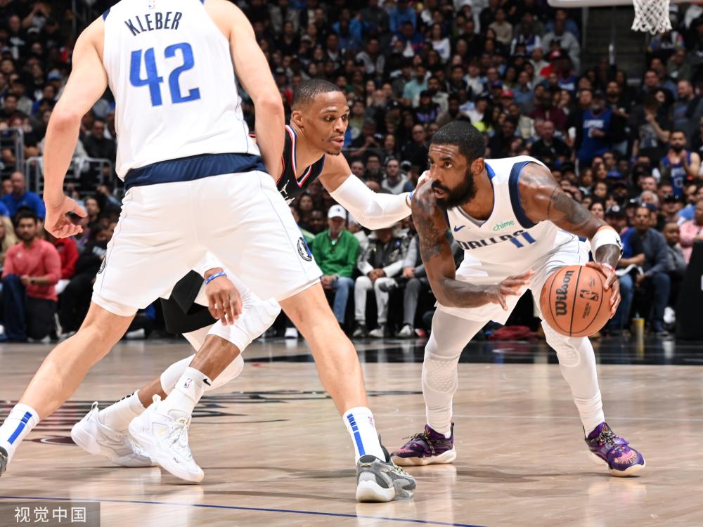 色球员在赛 色球员在赛